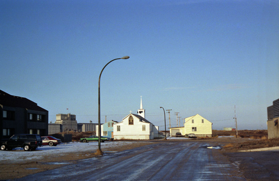 Canada (1986)-372-Churchill mit Kirche und grain elevator 560