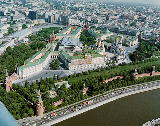 Kremlin_birds_eye_view-1-560