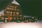 hpqscan0008-Schwarzwaldhaus mit Snowmobiles-1-H=0,8cm