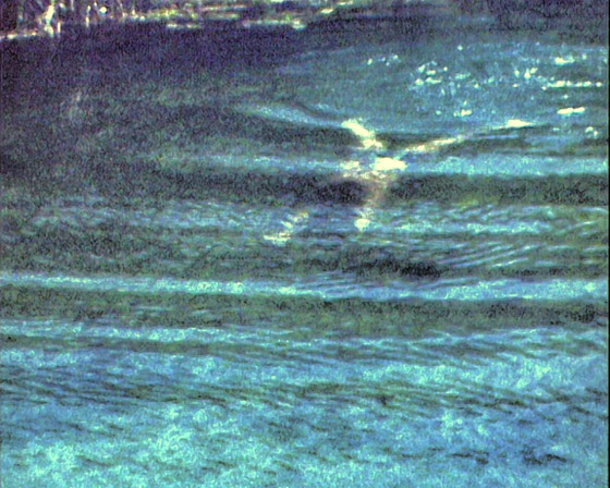 02-Kampos-1098-untertauchen im See beim Schwimmen-560
