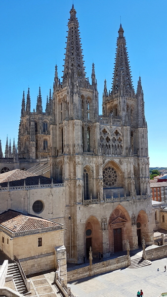 Kathedrale_Burgos_2017-H600